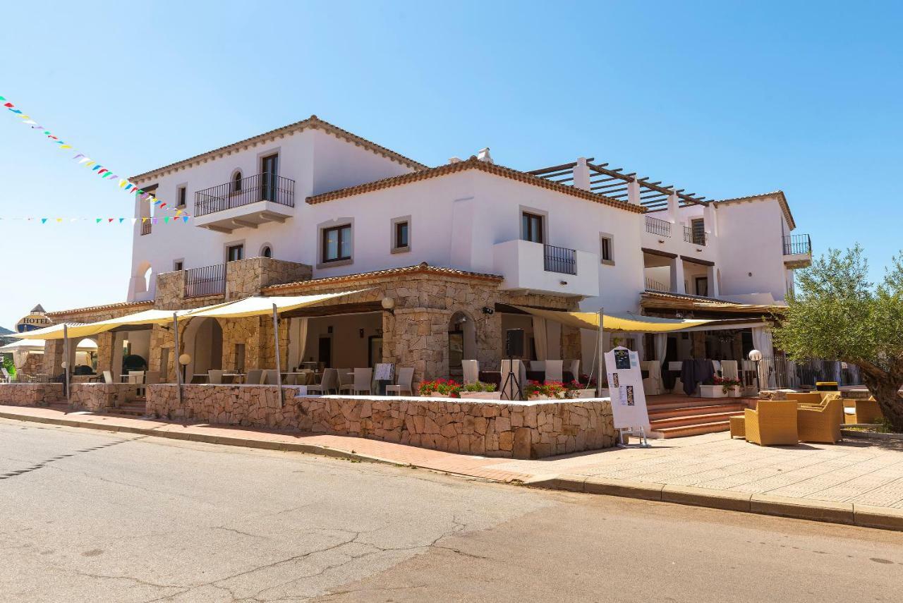 Hotel Il Faro Di Molara 포르토산파울로 외부 사진